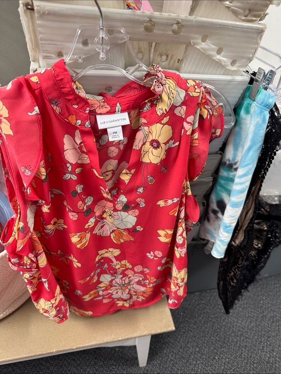 Liz Claiborne Tops - Liz Claiborne top M petite // 062152